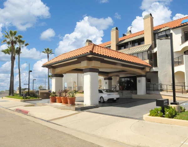 HUNTINGTON BEACH INN image 1