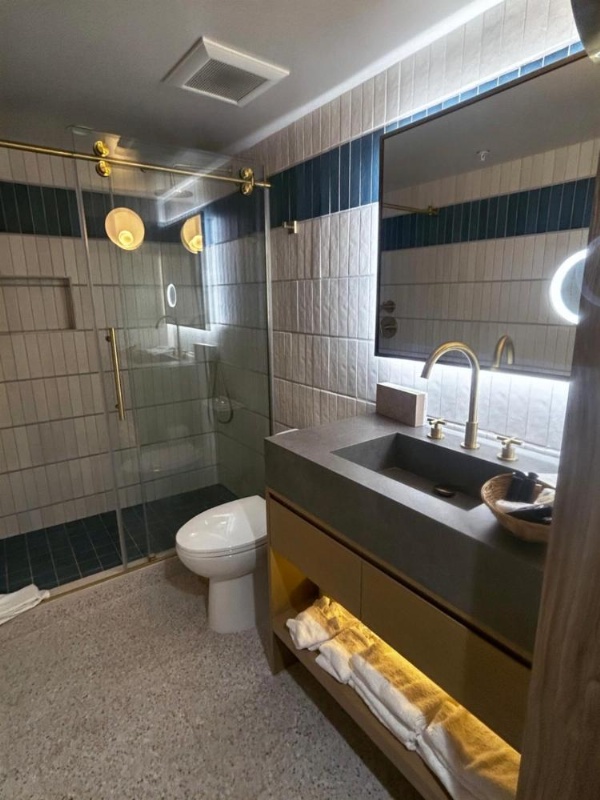 HUNTINGTON BEACH INN image 8